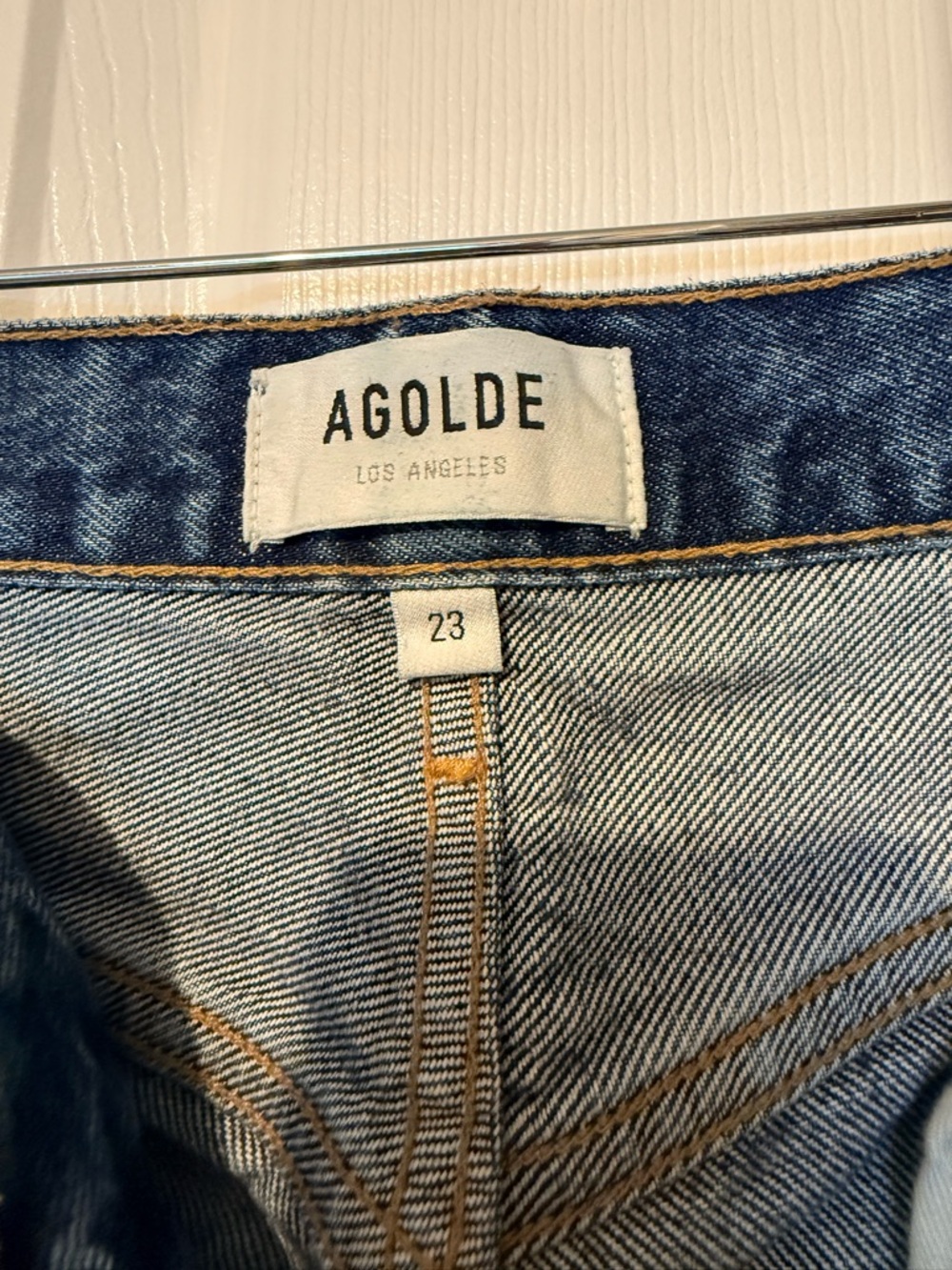 Agolde Riley Cropped Straight-Leg Jeans - Picture 3 of 3